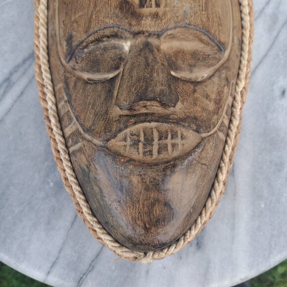 Handcrafted Tribal Wooden Mask Wall Hanging Home Decor Made in Indonesia 30 cm - Picture 8 of 10